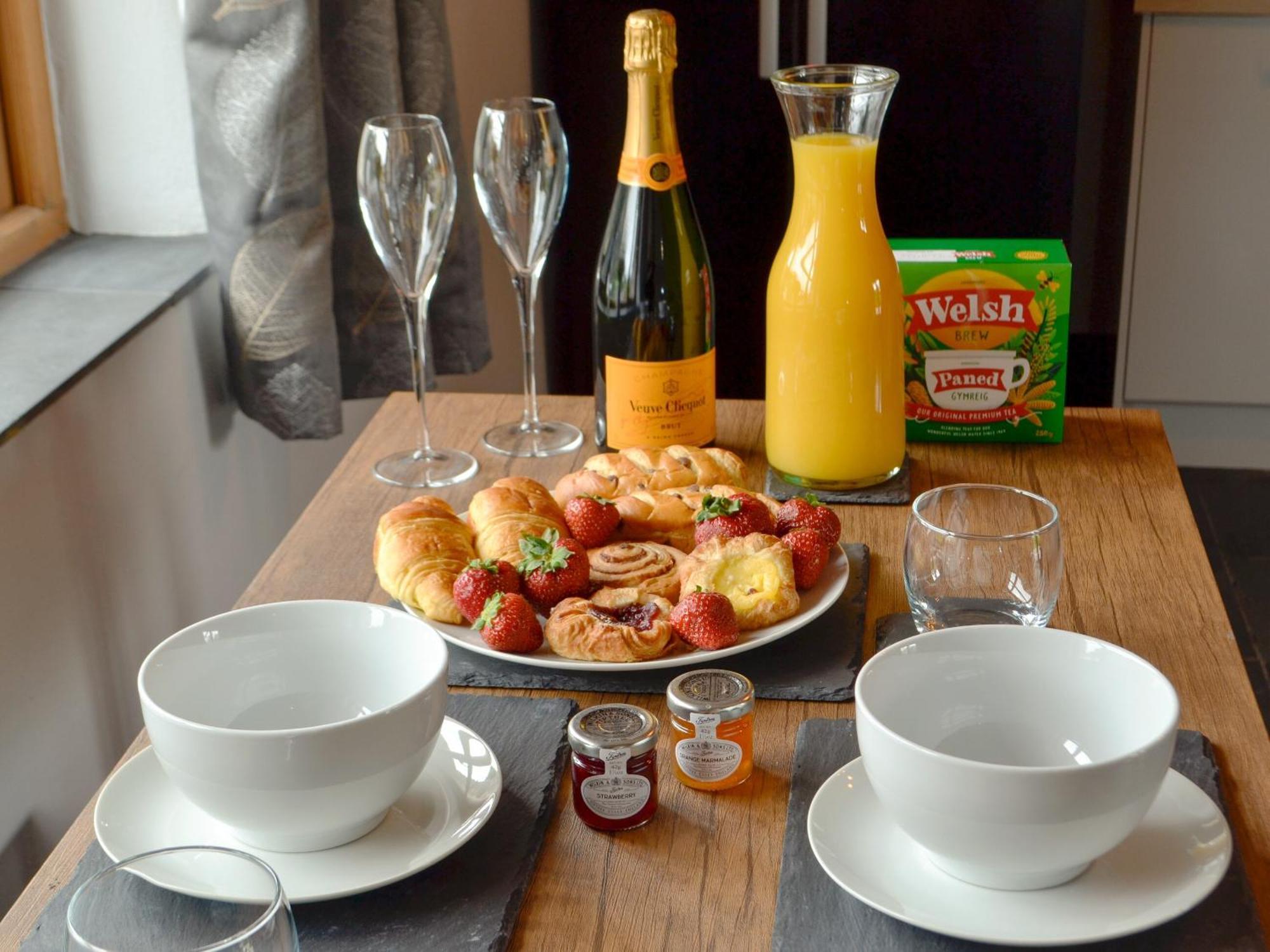 Holiday home Caffi Sali - Weluk143 Blaenpenal